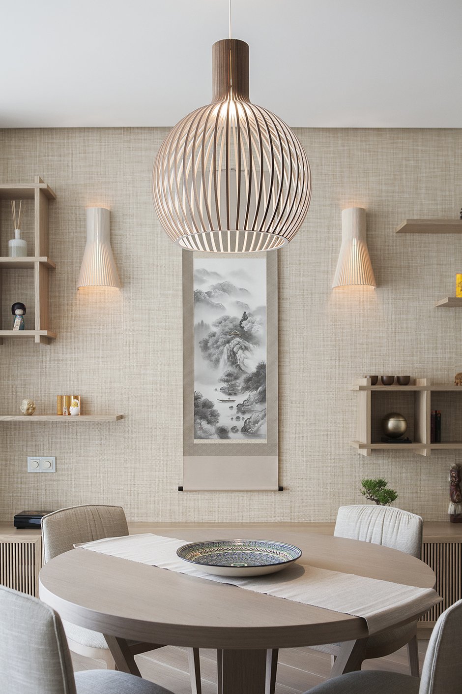 Фотография: Мебель и свет в стиле Восточный, Минимализм, Квартира, Проект недели, Москва, Эко, новостройка, Ариана Ахмад, Татьяна Карякина, Монолитный дом, 4 и больше, Более 90 метров – фото на INMYROOM