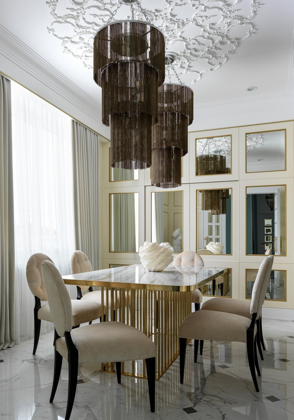 Фотография: Кухня и столовая в стиле Классический, Современный, Дом, Проект недели, 4 и больше, Более 90 метров, #эксклюзивныепроекты, TaupeHome, Красное село – фото на INMYROOM