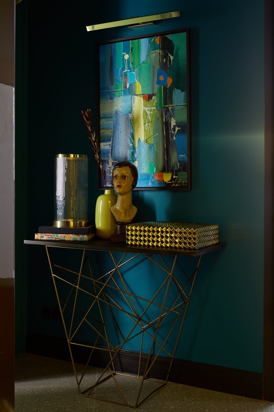 Фотография: Прихожая в стиле Современный, Классический, Квартира, Проект недели, Воронеж, Монолитный дом, 3 комнаты, Более 90 метров, #эксклюзивныепроекты, Алла Поленова, Наталья Лаврик – фото на INMYROOM