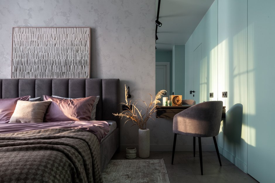Фотография: Спальня в стиле Современный, Квартира, Проект дня, Новосибирск, 4 и больше, 60-90 метров, Монолитно-кирпичный, Лиана Акопян – фото на INMYROOM