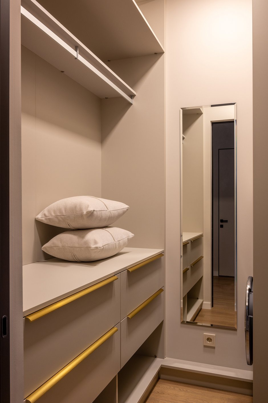 Фотография: в стиле , Современный, Малогабаритная квартира, Квартира, Проект дня, Москва, Монолитный дом, 1 комната, до 40 метров, Евгения Акимова, фото интерьера, дизайн интерьера фото – фото на INMYROOM