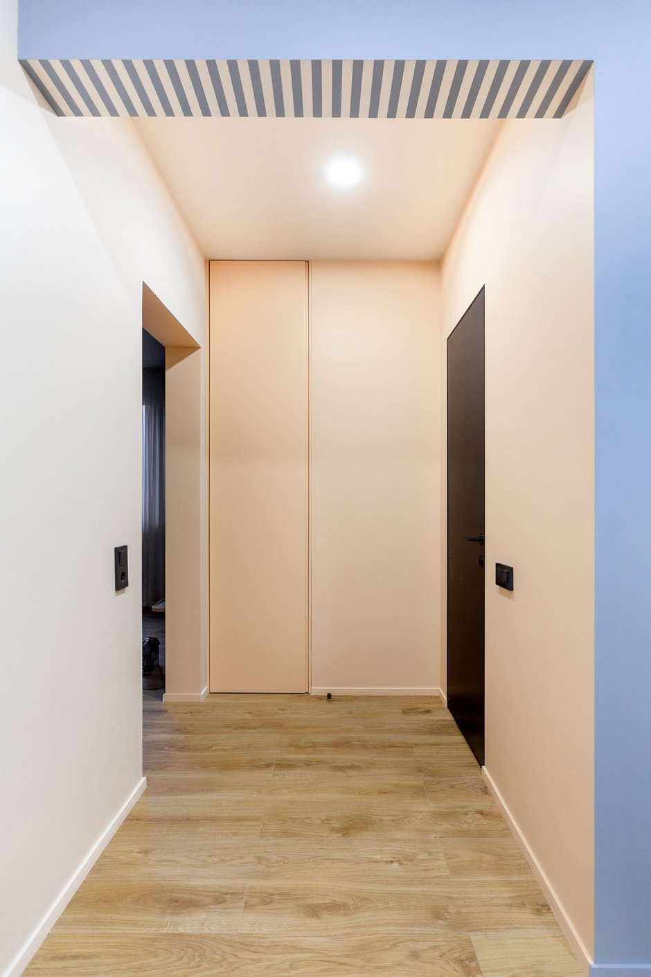 Фотография: Прихожая в стиле Современный, Квартира, Проект недели, Москва, 2 комнаты, 40-60 метров, КубКвадрат – фото на INMYROOM