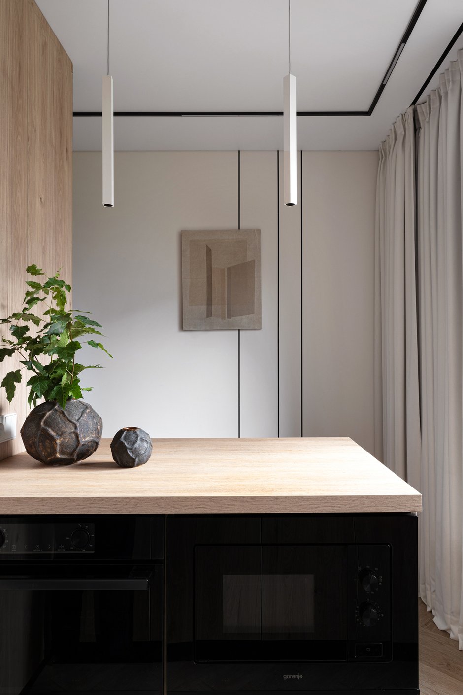 Фотография:  в стиле , Малогабаритная квартира, Квартира, Проект дня, Москва, П-44, Панельный дом, 1 комната, до 40 метров, современный с элементами минимализма – фото на INMYROOM