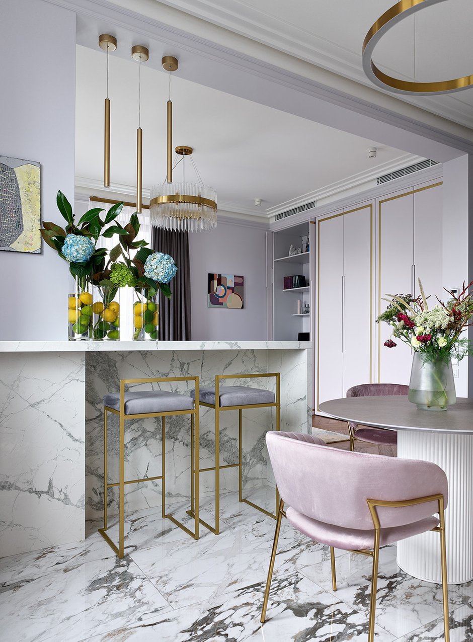 Фотография: Кухня и столовая в стиле Современный, Классический, Квартира, Проект недели, Москва, 3 комнаты, Более 90 метров, Ульяна Степанщикова – фото на INMYROOM