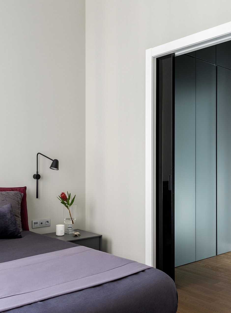 Фотография: Спальня в стиле Современный, Квартира, Проект недели, Москва, Яна Волкова, 3 комнаты, Более 90 метров – фото на INMYROOM