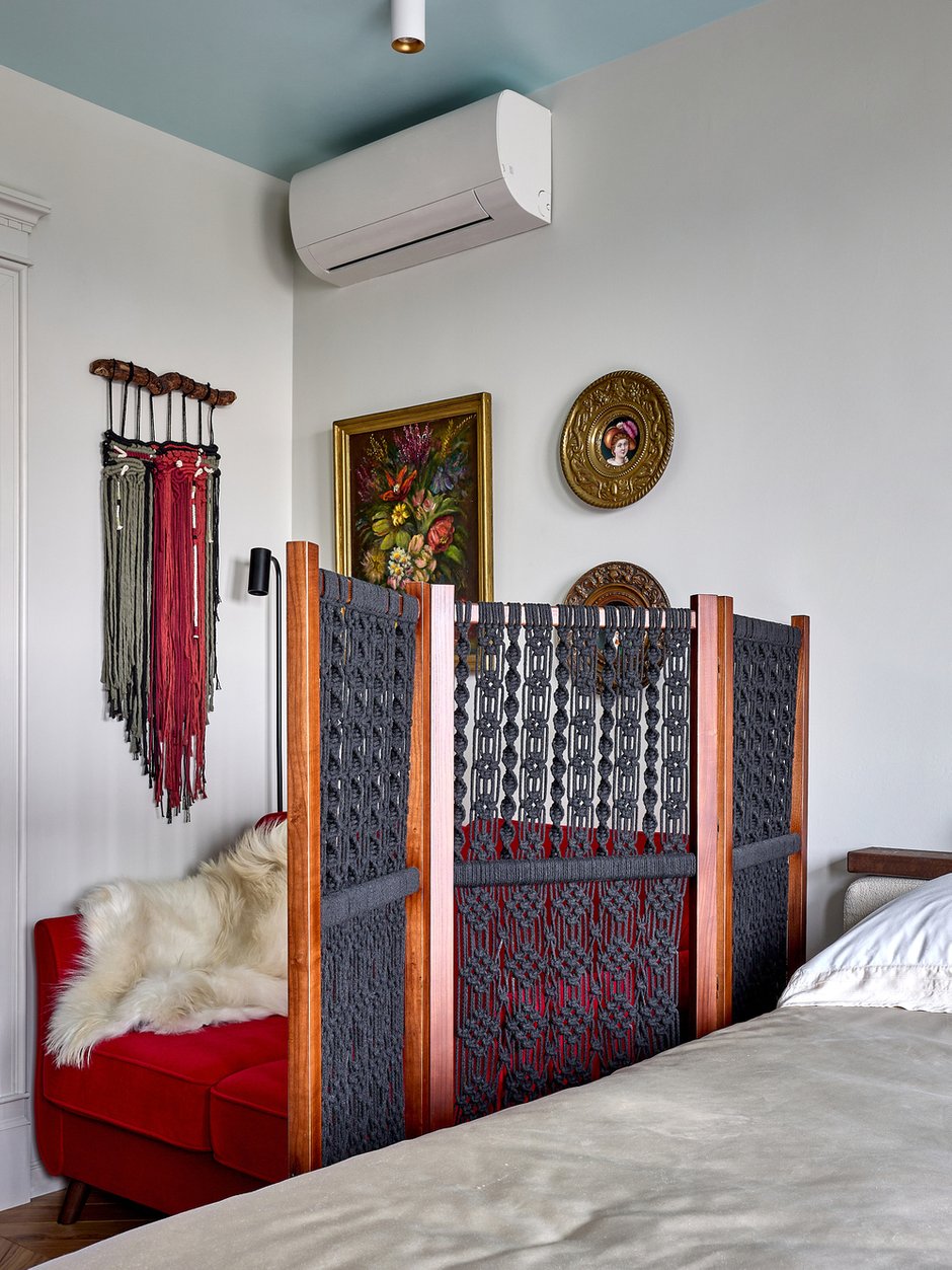 Фотография: Спальня в стиле Современный, Эклектика, Винтажный, Малогабаритная квартира, Квартира, Студия, Проект дня, Москва, Монолитный дом, до 40 метров, Арина Дудникова – фото на INMYROOM