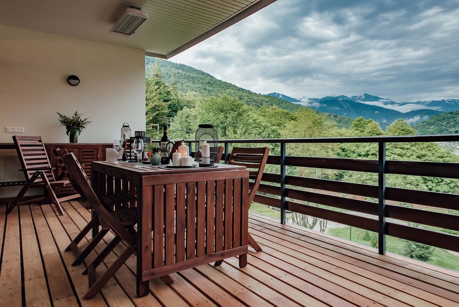 Фотография: Балкон в стиле Современный, Прованс и Кантри, Квартира, Проект недели, Сочи, 2 комнаты, 40-60 метров, Монолитно-кирпичный, Красная Поляна, Максим Нода, Номакс, ЖК «Катерина Альпик» – фото на INMYROOM