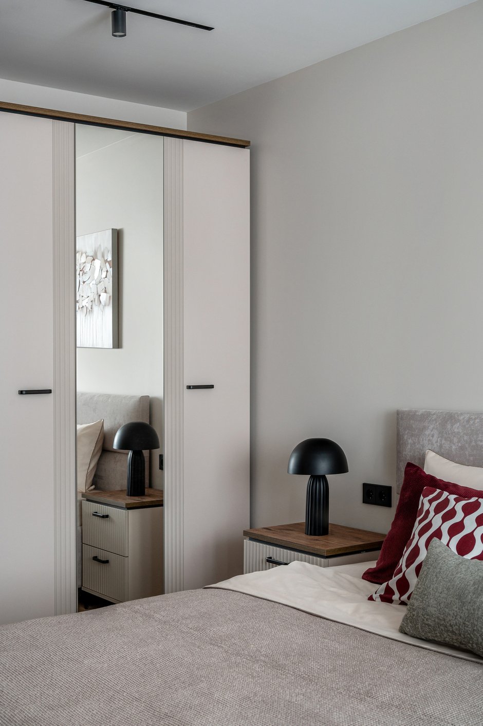 Фотография:  в стиле , Современный, Квартира, Проект дня, Новая Москва, Панельный дом, И-155, 1 комната, 40-60 метров, Елена Ранделова – фото на INMYROOM