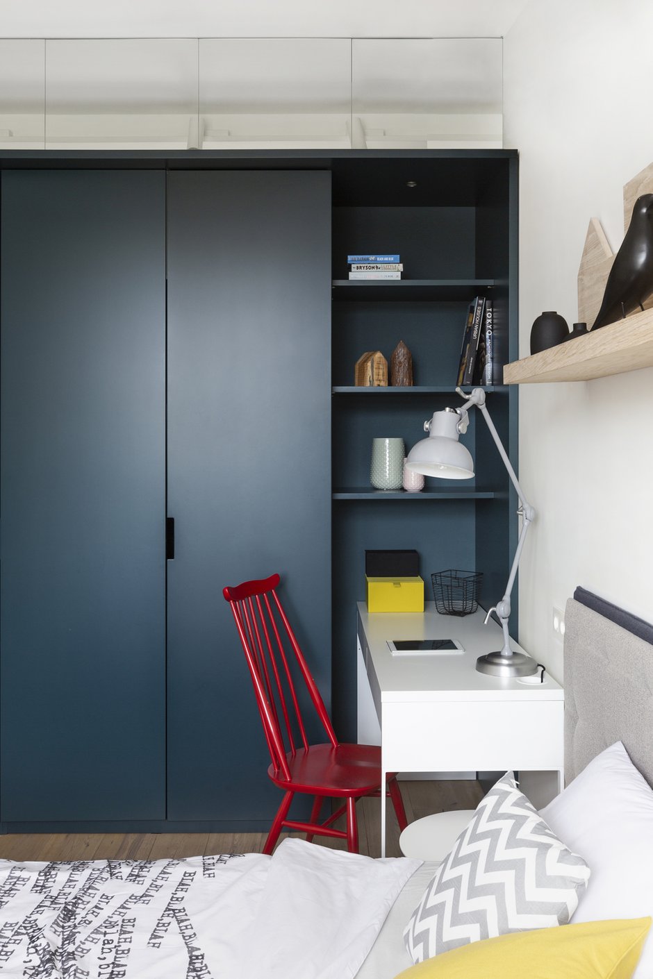 Фотография: Спальня в стиле Современный, Квартира, Проект недели, Москва, Монолитный дом, 4 и больше, Более 90 метров, Zeworkroomstudio – фото на INMYROOM