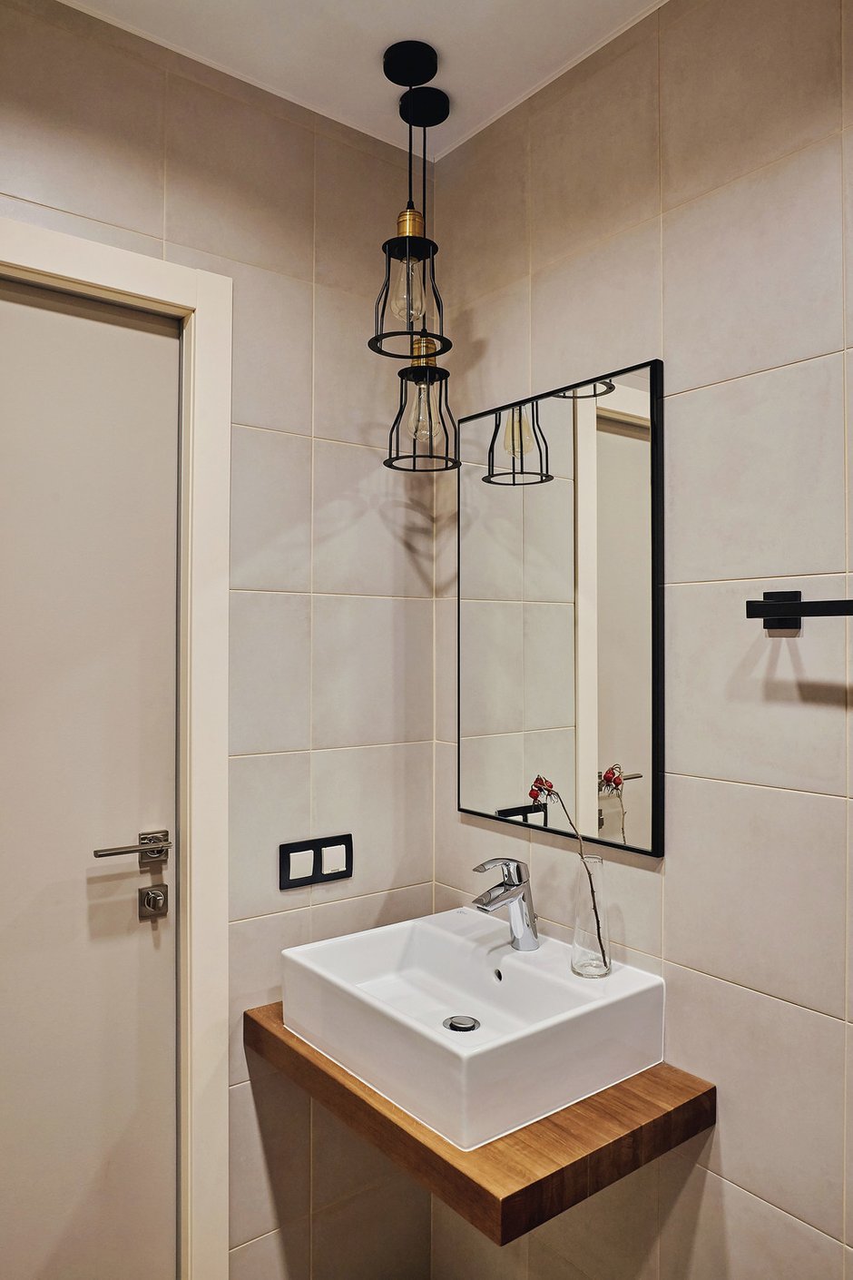 Фотография: Ванная в стиле Современный, Малогабаритная квартира, Квартира, Студия, Проект недели, Бежевый, Синий, Монолитный дом, до 40 метров, Киров, Анна Воробьева – фото на INMYROOM