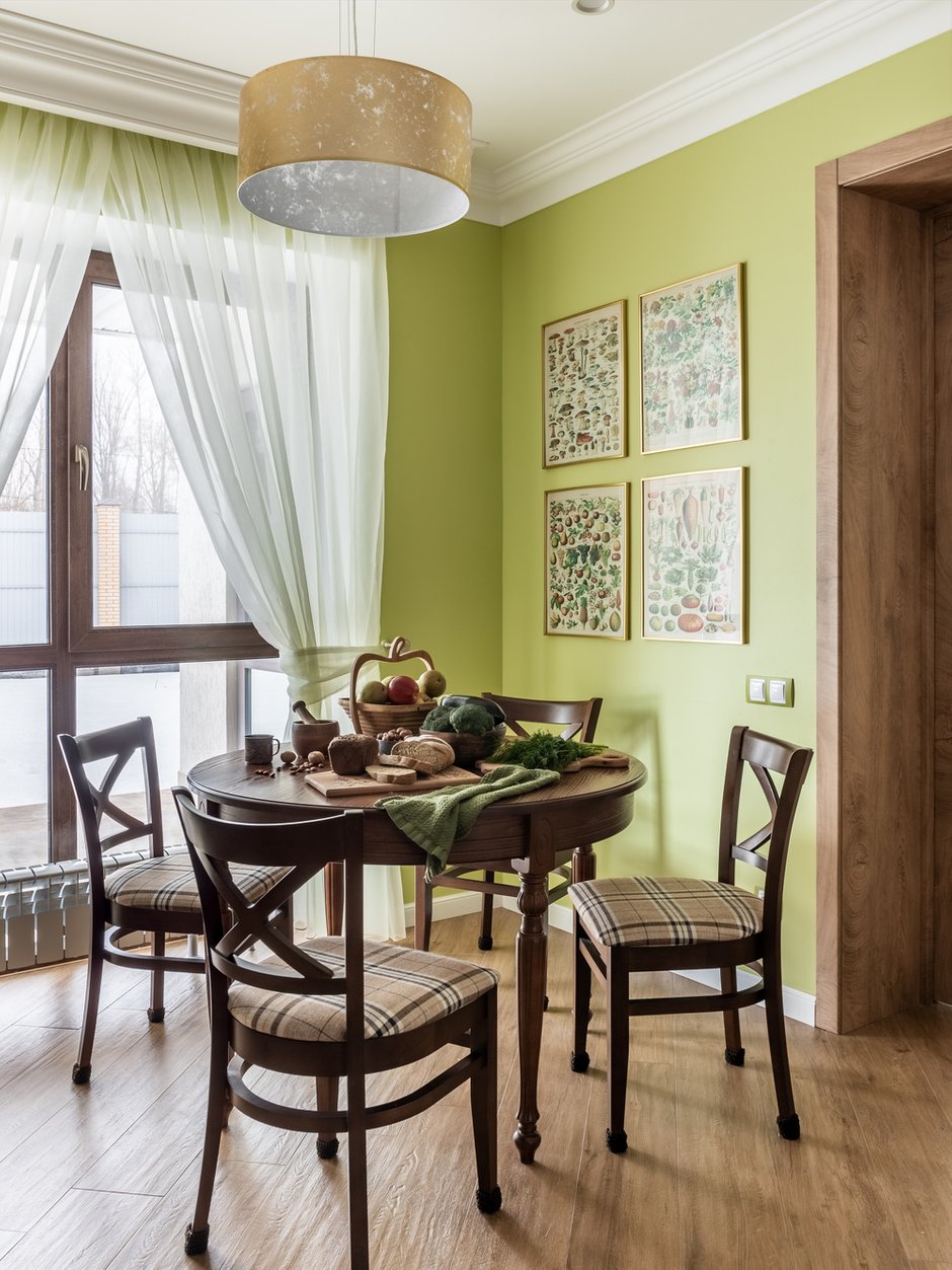 Фотография: Кухня и столовая в стиле Прованс и Кантри, Классический, Эклектика, Дом, Проект дня, Дом и дача, как обустроить загородный дом, дизайн двухэтажного дома, как оформить дом в классическом стиле, 4 и больше, Более 90 метров, Самарская область, Татьяна Киреева, ремонт в доме – фото на INMYROOM