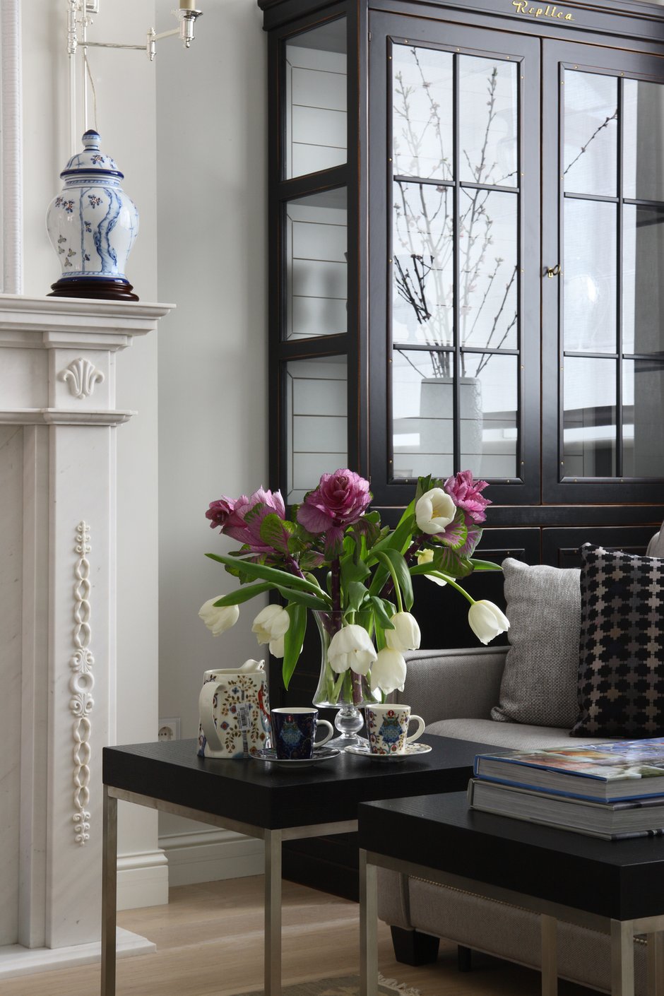 Фотография: Гостиная в стиле Скандинавский, Эклектика, Классический, Квартира, Проект недели, Москва, Марина Поклонцева, Монолитный дом, 4 и больше, Более 90 метров – фото на INMYROOM