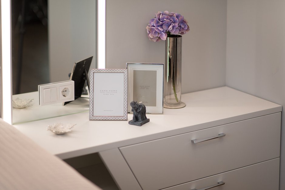 Фотография: Декор в стиле Современный, Квартира, Минимализм, Проект недели, Москва, Монолитный дом, 3 комнаты, 60-90 метров, Сергей Саргин, ЖК «Двинцев 14» – фото на INMYROOM