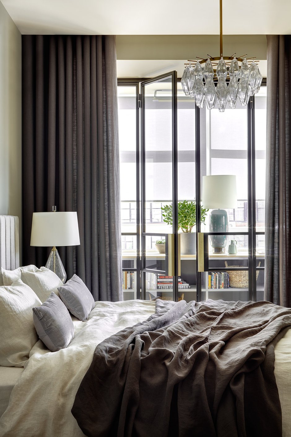 Фотография: Спальня в стиле Эклектика, Современный, Квартира, Проект недели, Москва, 3 комнаты, 60-90 метров, Aiya Design – фото на INMYROOM