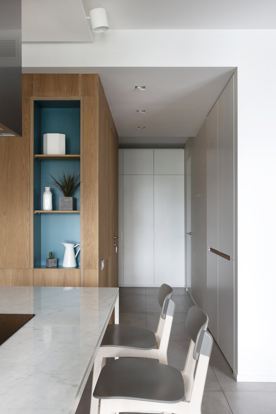 Фотография: Кухня и столовая в стиле Современный, Квартира, Проект недели, Москва, Монолитный дом, 4 и больше, Более 90 метров, Zeworkroomstudio – фото на INMYROOM