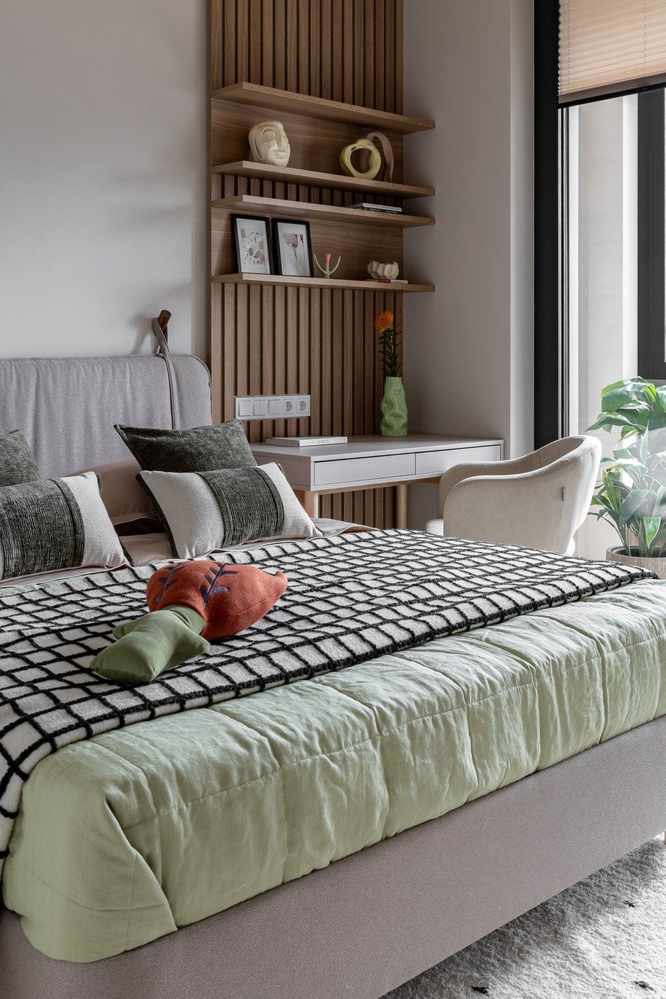 Фотография:  в стиле , Малогабаритная квартира, Квартира, Проект дня, Москва, 1 комната, 40-60 метров, Ирина Долганова, современный с элементами минимализма и скандинавского стиля – фото на INMYROOM