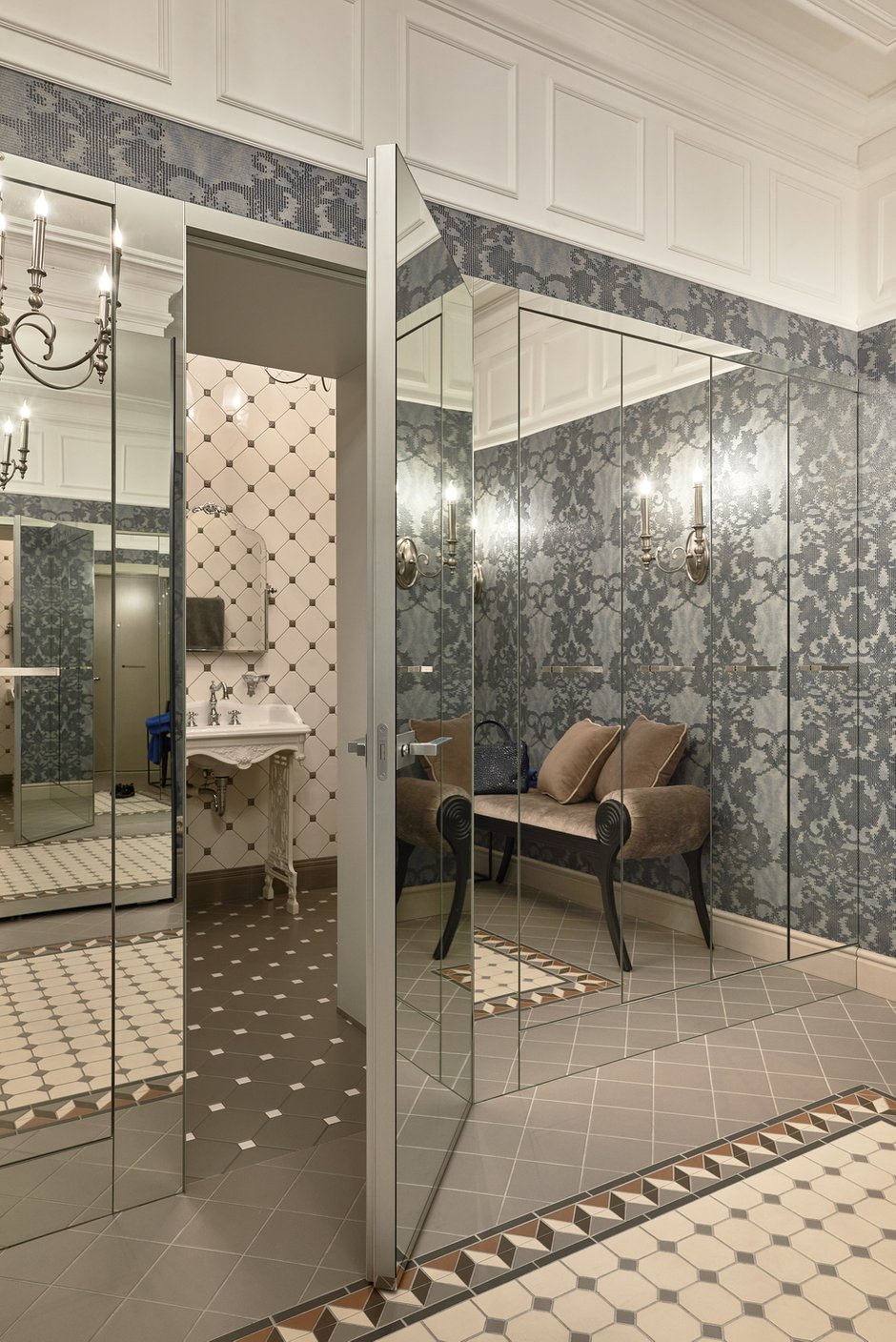 Фотография: Прихожая в стиле Классический, Современный, Эклектика, Квартира, Проект недели, Калининград, 4 и больше, Более 90 метров, Виктория Лазарева – фото на INMYROOM