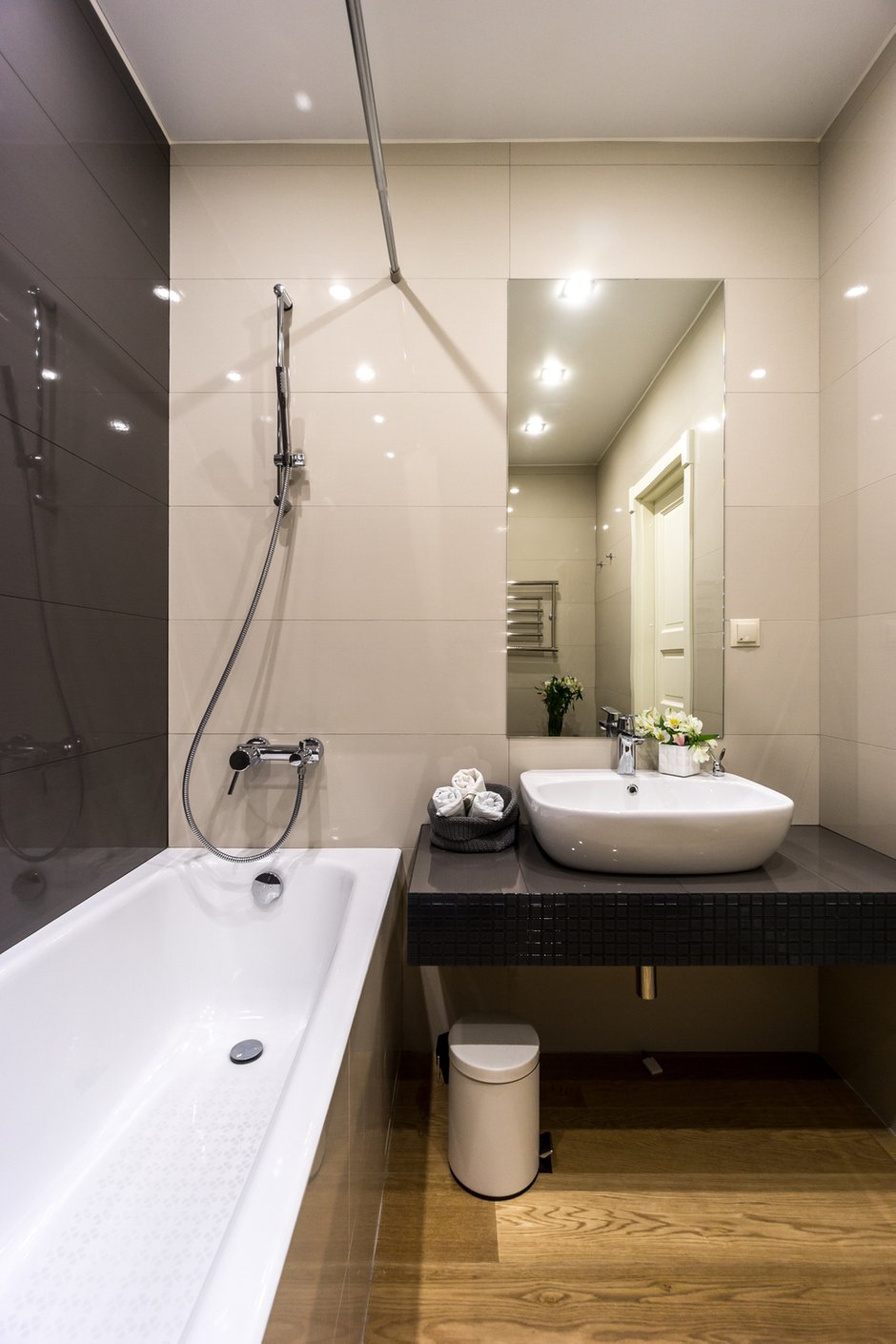 Фотография:  в стиле , Квартира, Проект недели, Москва, Кирпичный дом, 2 комнаты, 60-90 метров – фото на INMYROOM