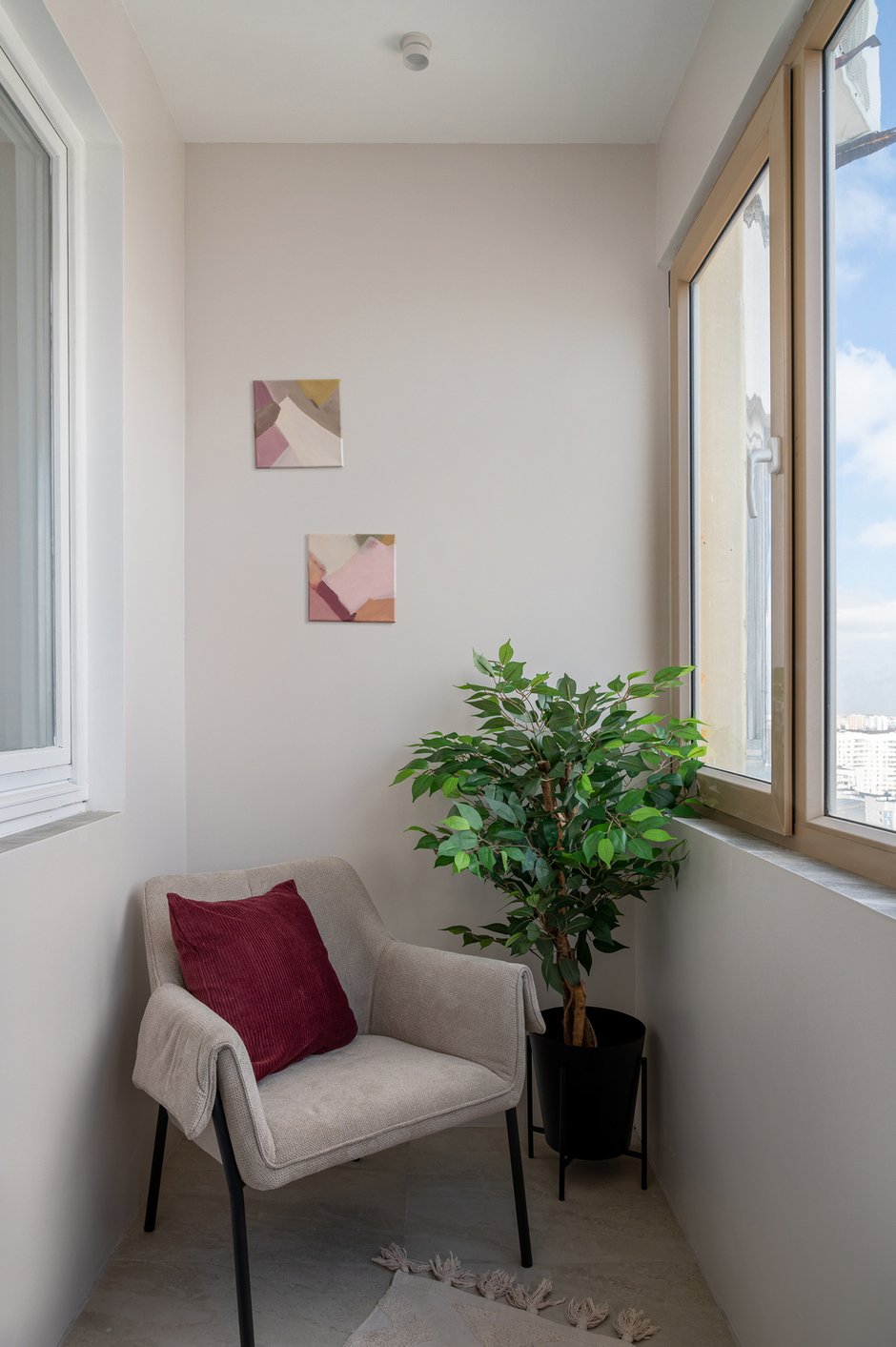 Фотография:  в стиле , Современный, Квартира, Проект дня, Новая Москва, Панельный дом, И-155, 1 комната, 40-60 метров, Елена Ранделова – фото на INMYROOM