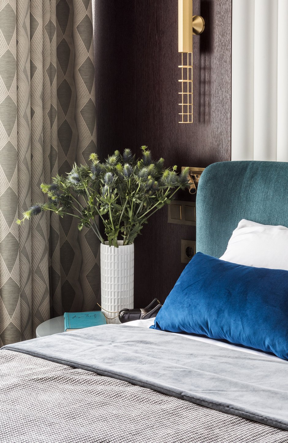 Фотография: Спальня в стиле Современный, Квартира, Проект недели, Москва, Ольга Черненко, 4 и больше, Более 90 метров – фото на INMYROOM