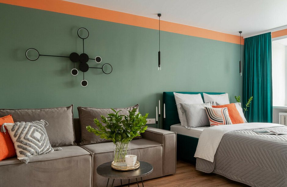 Фотография:  в стиле , Интерьер комнат, Интерьерный стиль, Дизайн интерьера, Советы, интерьер однушки, обустройство однушки, дизайн однокомнатной квартиры, дизайн типовой однушки, ремонт в хрущевке, современный интерьер в хрущевке, идеи обустройства однушки, переделка хрущевки, ремонт хрущевки, переделка типовой квартиры, реальные примеры, хрущевка дизайн, Однушка в хрущевке, интерьер в хрущевке, идеи зонирования, примеры проектов – фото на INMYROOM