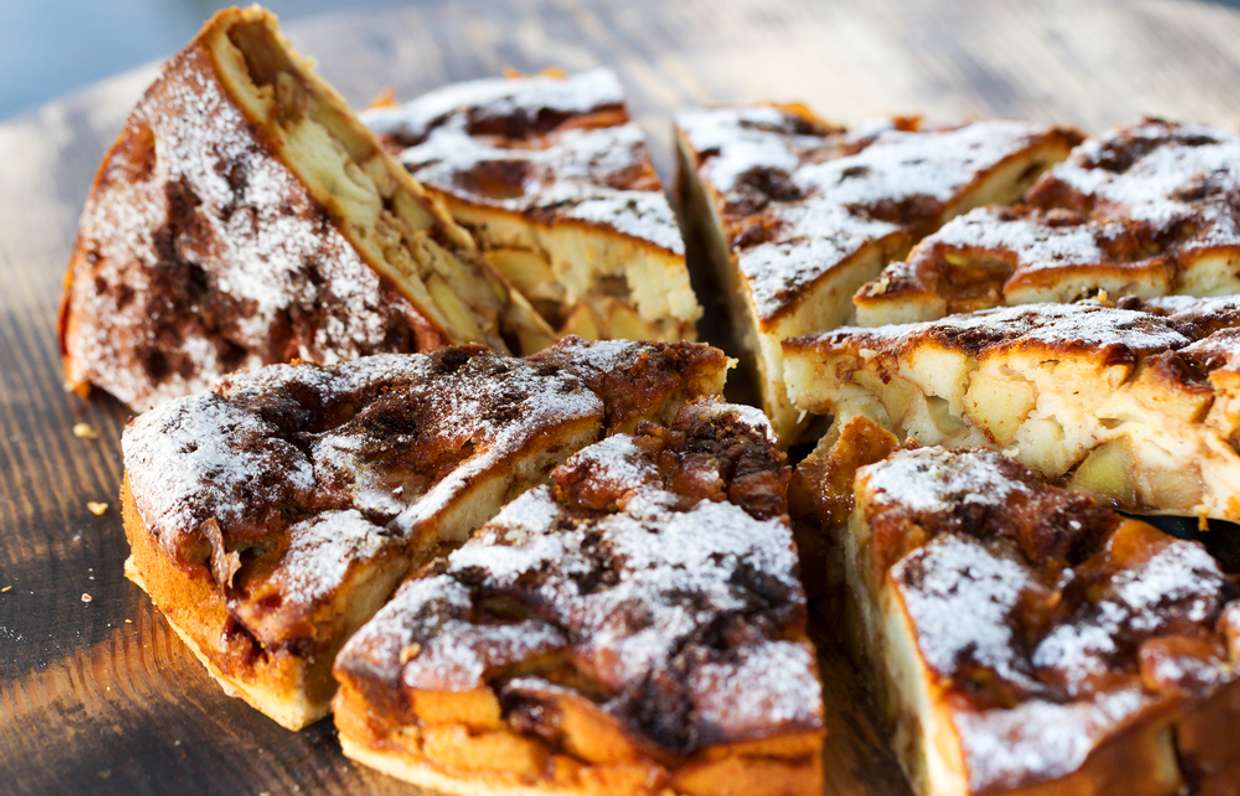 Итальянский пирог с яблоками и корицей
