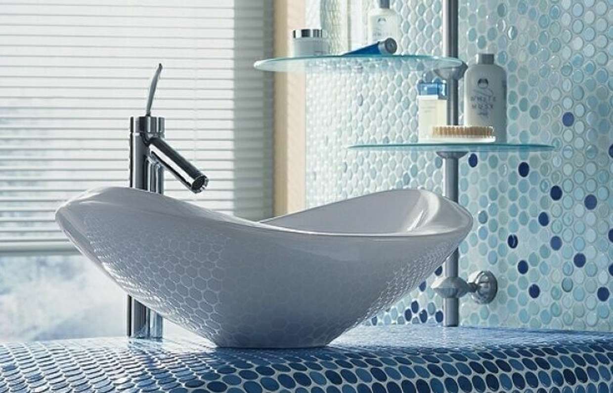 тумба в ванной из мозаики