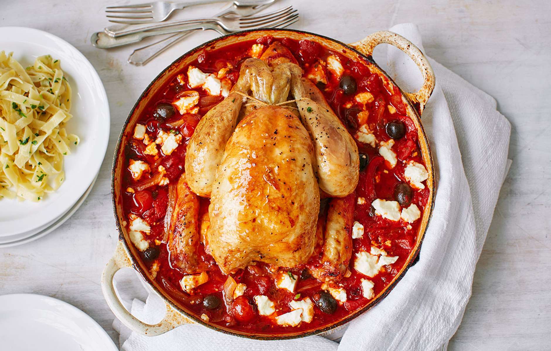 Рецепты из готовой курицы. Блюда из курицы. Bliuda iz kuricy. Необычные блюда из курицы. Блюда из курицы фото.